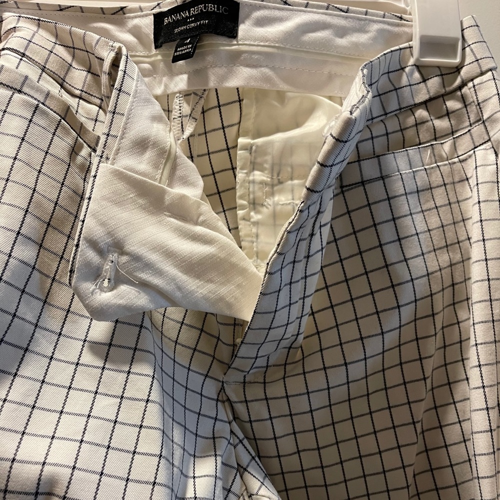 Ladies White and Black Stripe Pants 🖤🤍🖤🤍